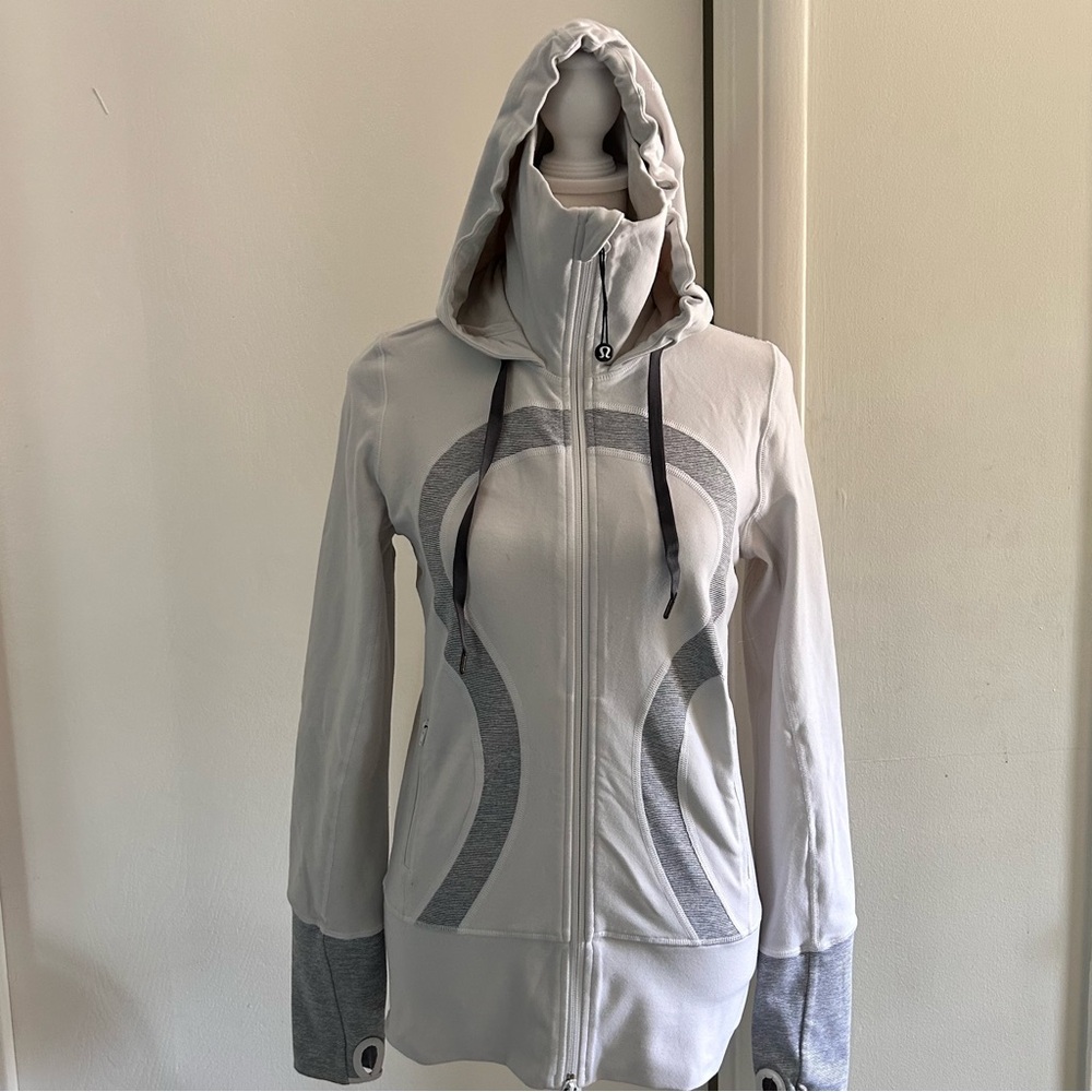 LULULEMON ATHLETA HOODED JACKET WHITE/GRAY SIZE P3